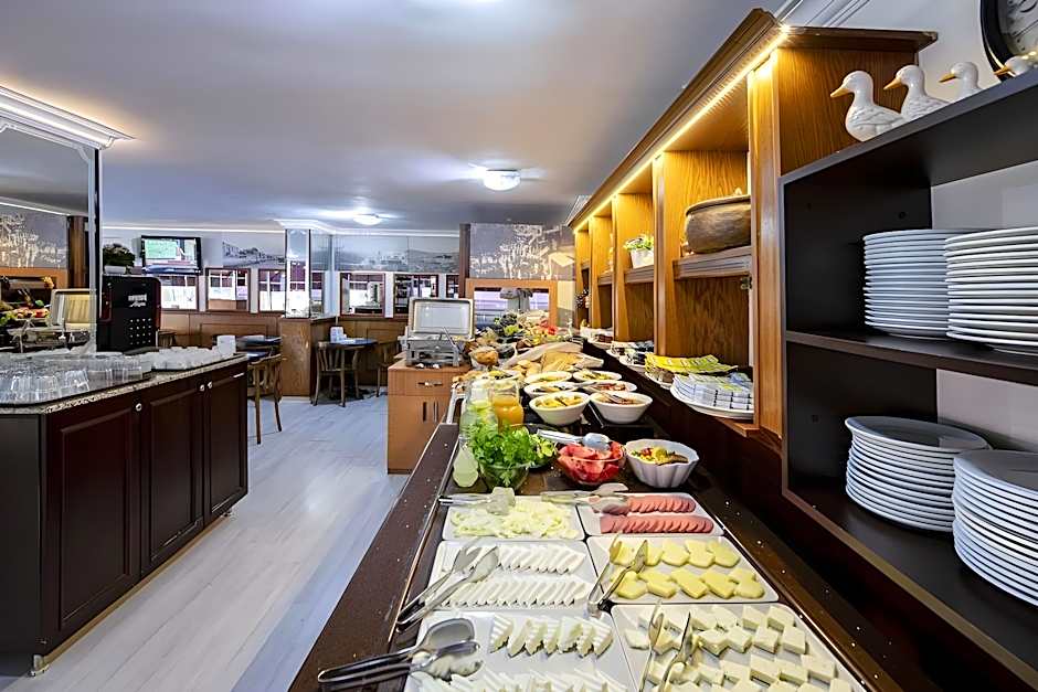 Kozan City Hotel