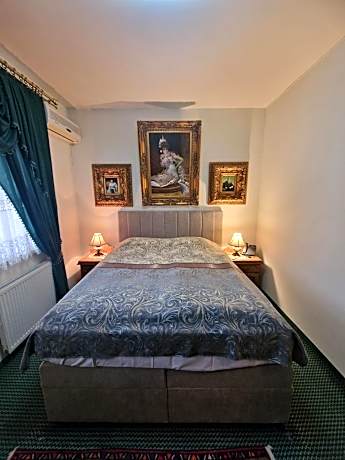 King Room with Balcony