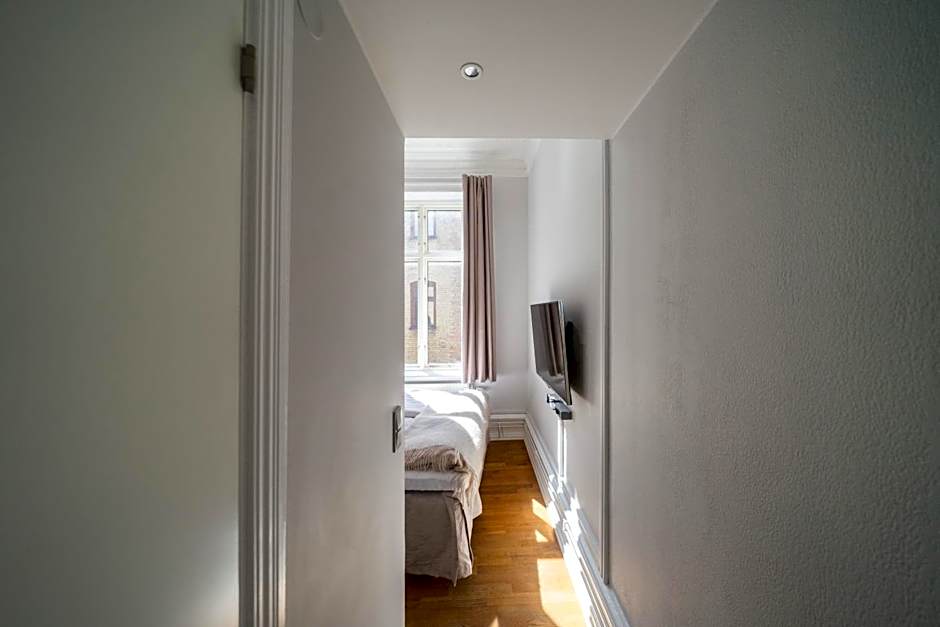 Photo 1 of 4 of Executive Suite