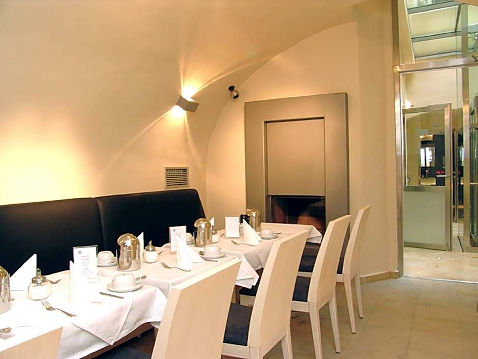 The Golden Wheel Boutique Hotel