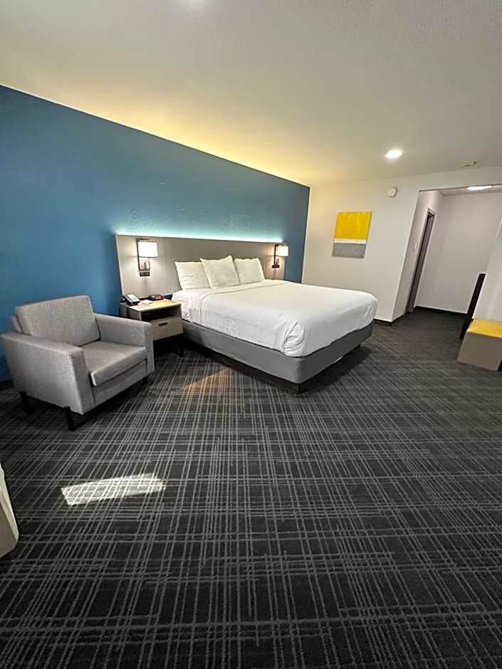 Comfort Inn North Dallas Near the Galleria