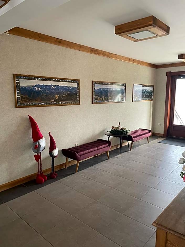 Willa Królewska - Wellness SPA - widokowe Pokoje i Apartamenty