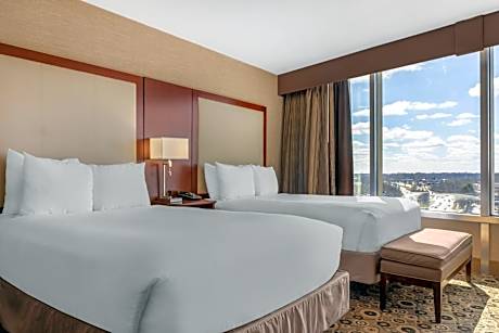 2 Double Beds-Non Smoking