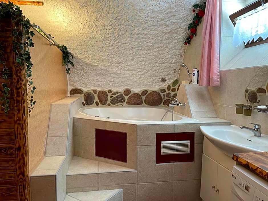 Casa Job - Gasthaus - Sauna, Whirlpool - Trun