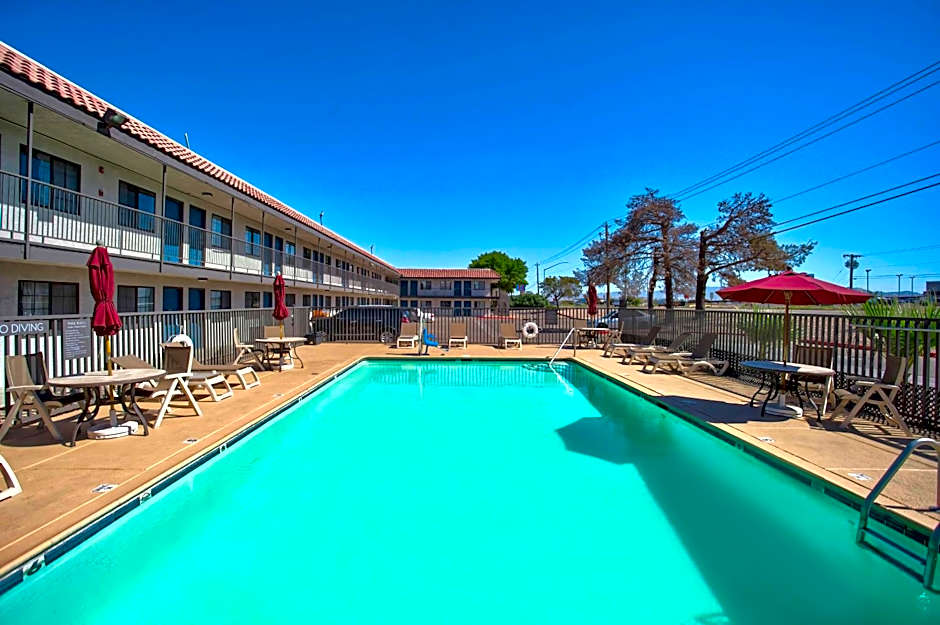 Motel 6-Kingman, AZ - Route 66 East