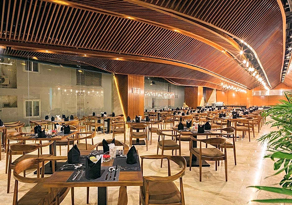 Maple Hotel & Apartment