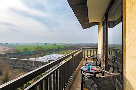 Alaya Stays 3 BHK Farmhouse wit Pvt Pool & Garden - Anantara