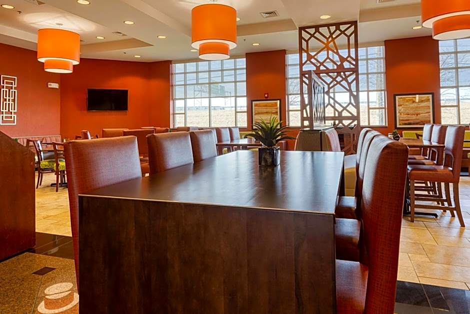 DRURY INN & SUITES INDIANAPOLIS NORTHEAST