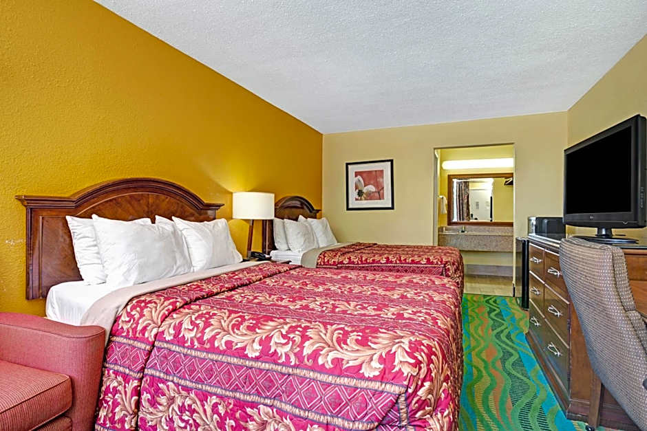Days Inn by Wyndham Norfolk Military Circle