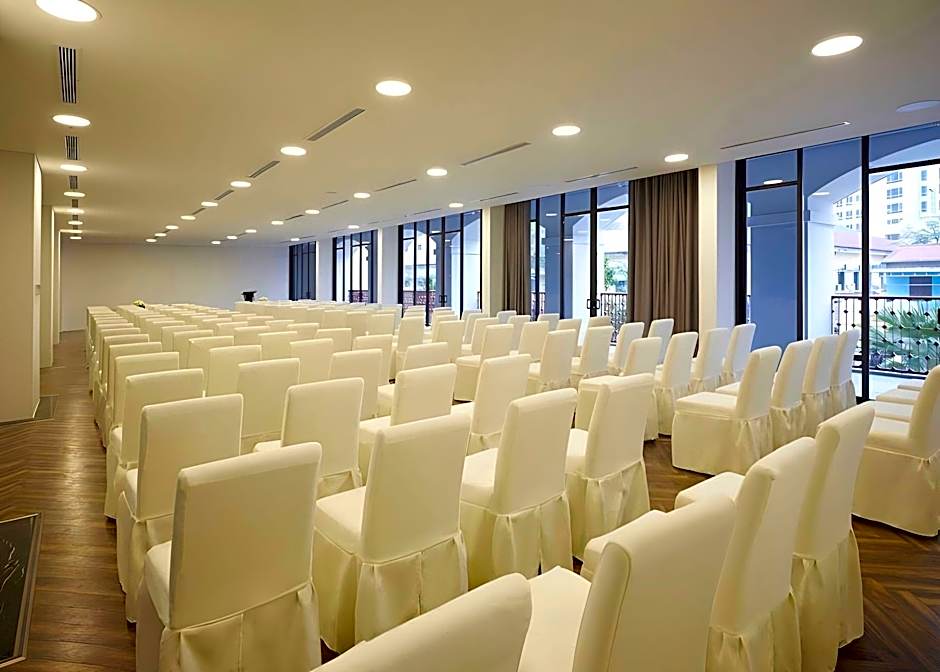 Senna Hue Hotel