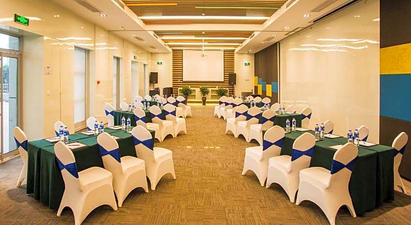 Holiday Inn Express Changzhou Lanling By IHG