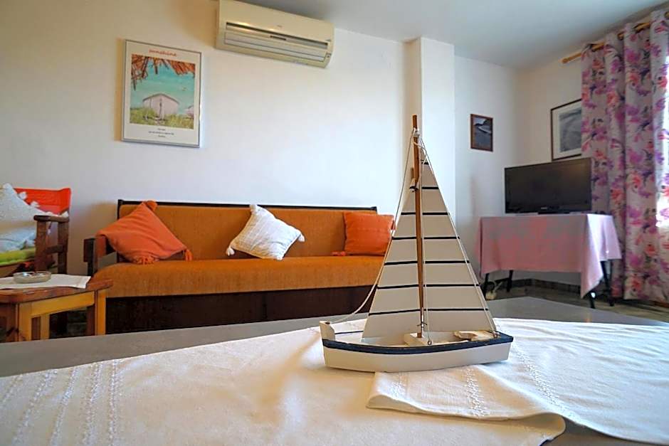 Solon and Teo Summer House in Avdira beach