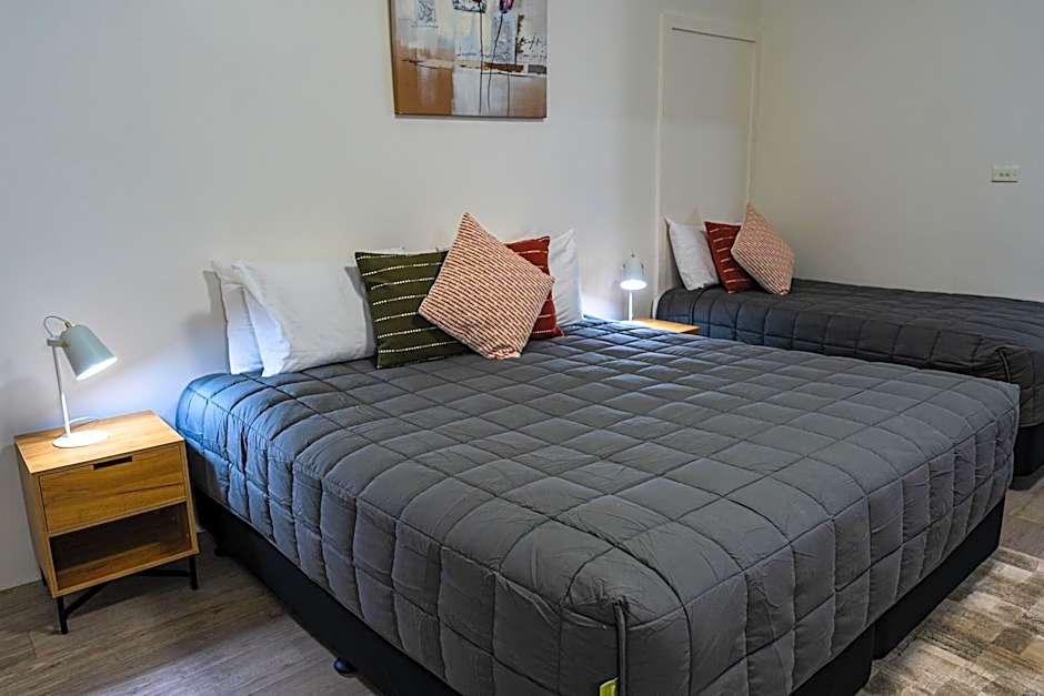 Campbelltown Colonial Motor Inn