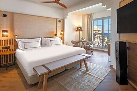 The Level Premium Room with Sea View