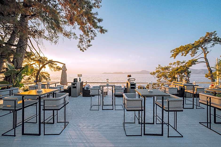 Lov Faralya Adults Only 16