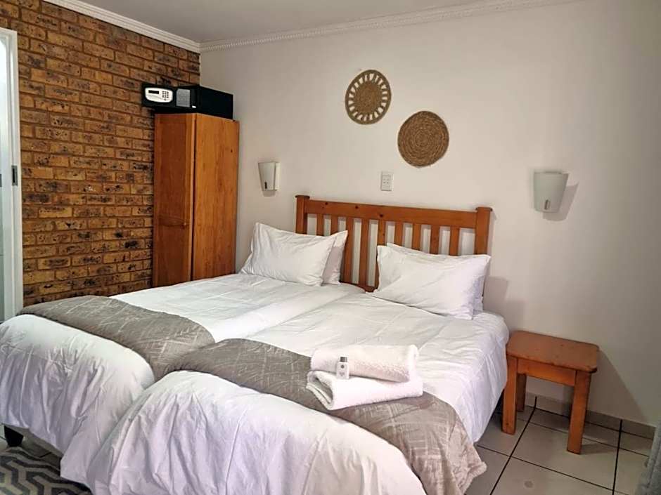 Airport Inn Bed and Breakfast