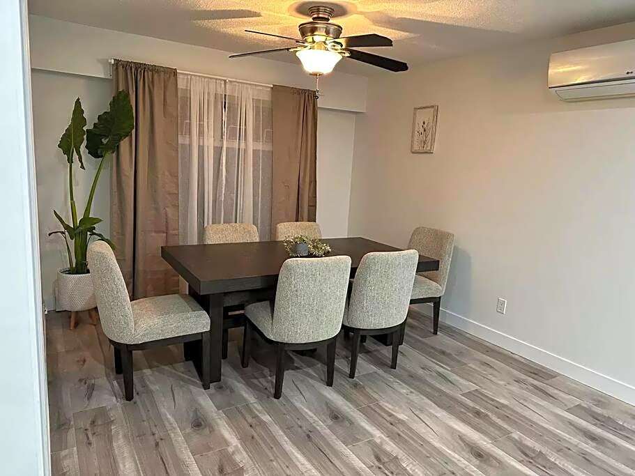 3 bedroom home for family Near Guildford