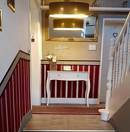 LA Boutique House