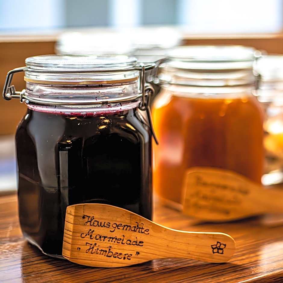 Pension Max SUMMERCARD INCLUDED