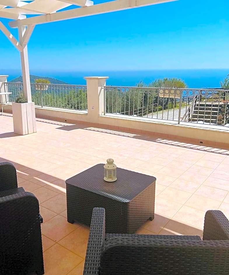 Country House “ Il Mandorlo”