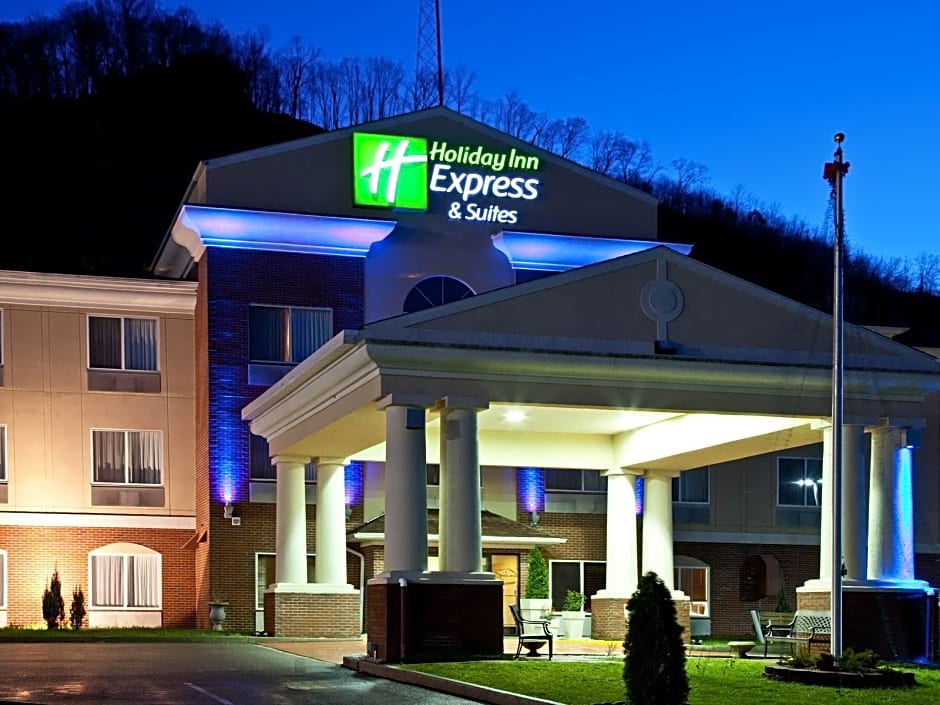 Holiday Inn Express & Suites Logan