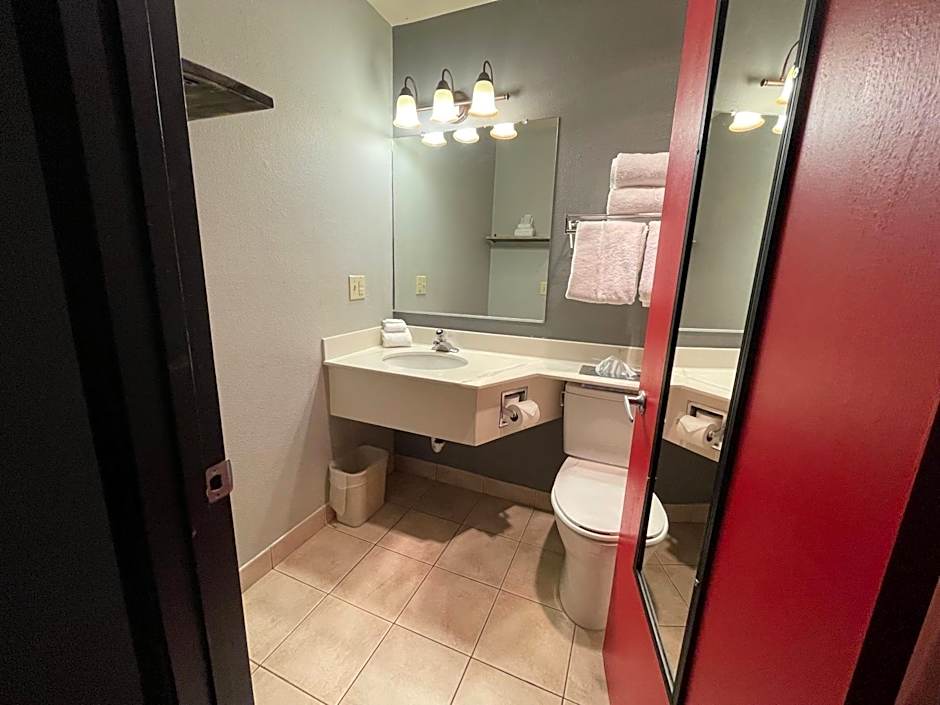 Sunnyside Inn and Suites