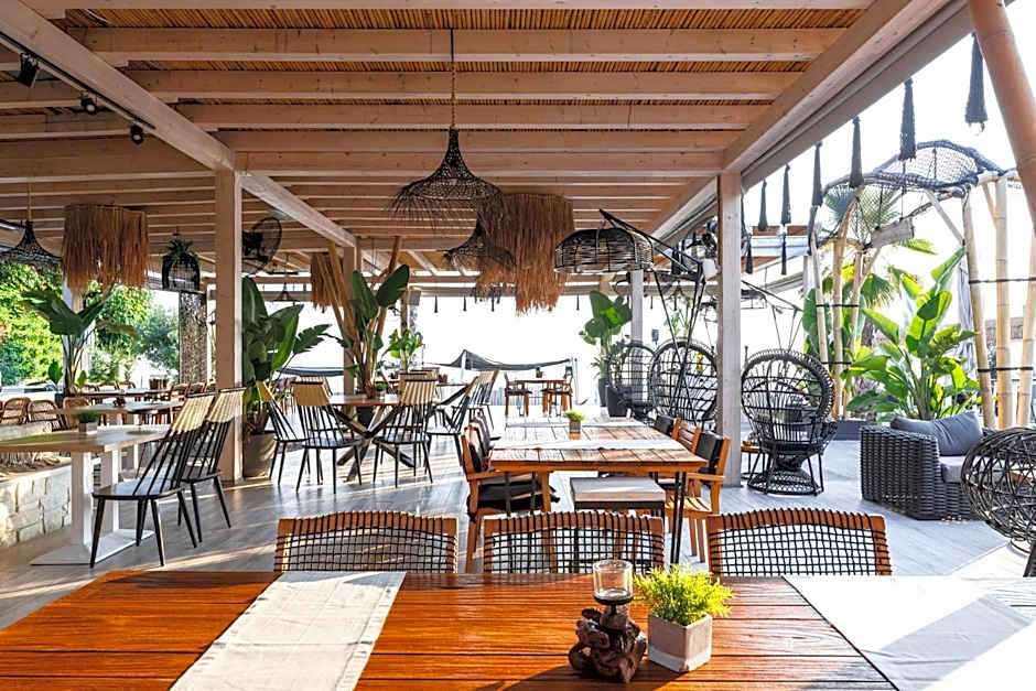 Blue Carpet Luxury Suites