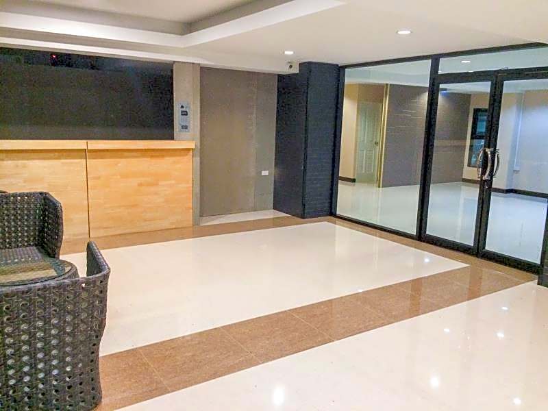 Sea Land View Apartment @ Sriracha