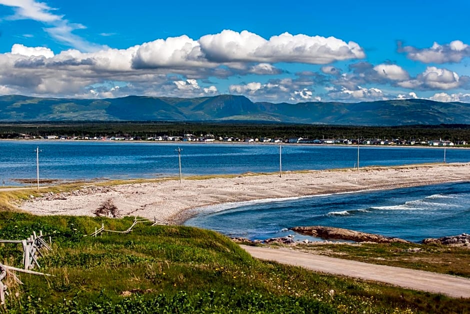 Shallow Bay Motel & Cabins Conference Centre