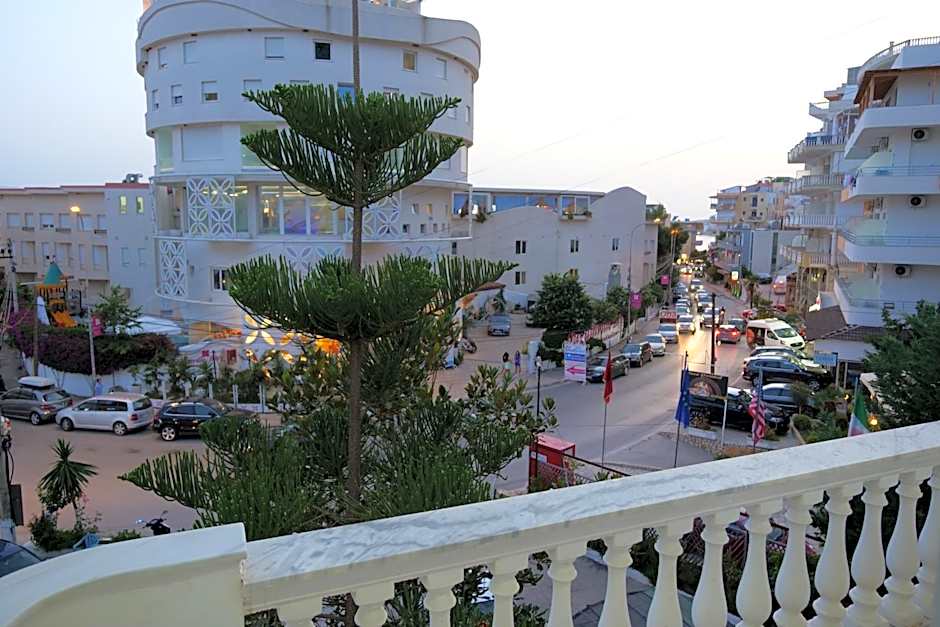 Hotel Rixhi