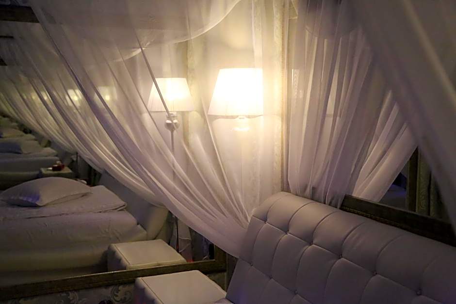 Hotel Boutique Mikaela (Adult Only)