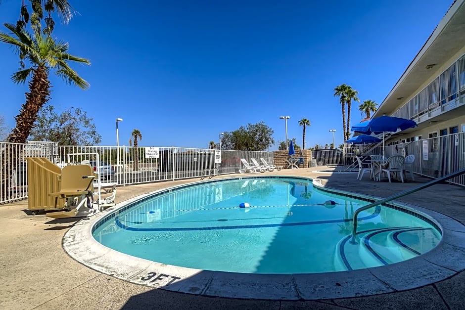 Motel 6 Palm Springs - Rancho Mirage