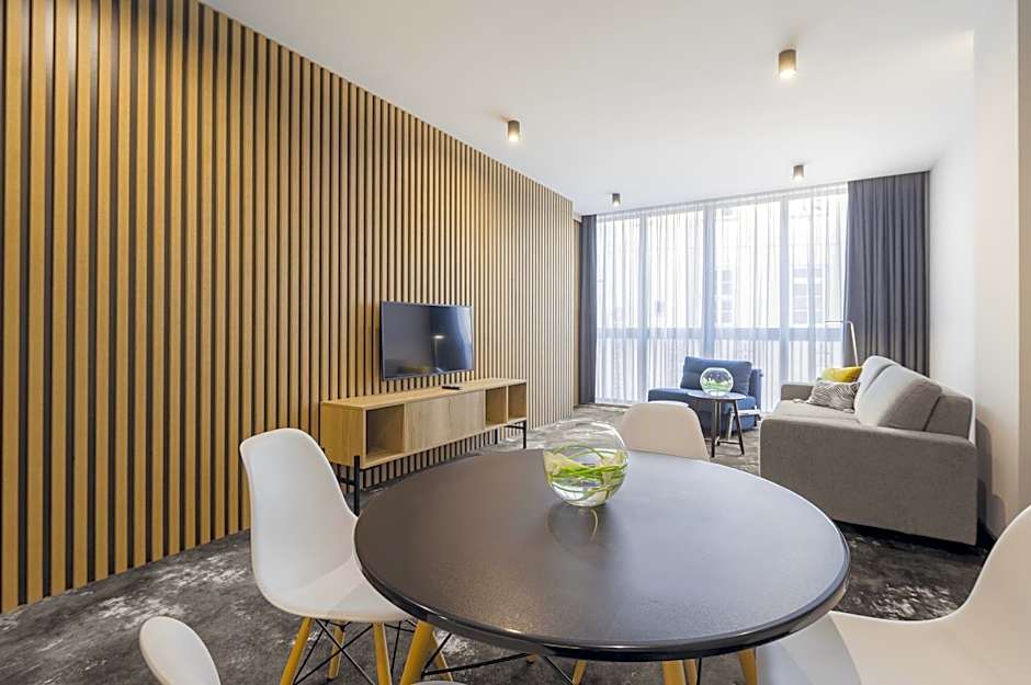 Mamaison Residence Diana