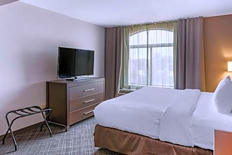 Standard King Room - Non-Smoking