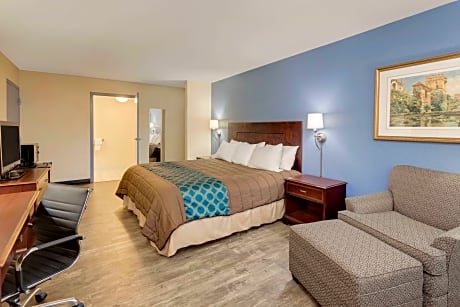 1 King Bed, Mobility Accessible Room, Non-Smoking