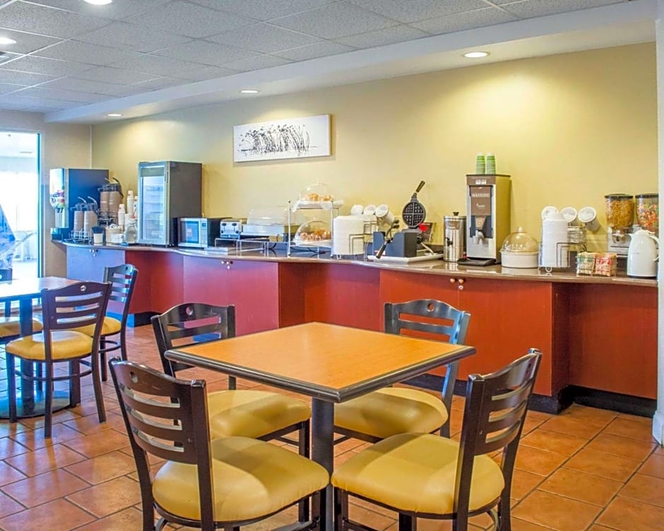 Wingate by Wyndham Dublin Near Claytor Lake State Park