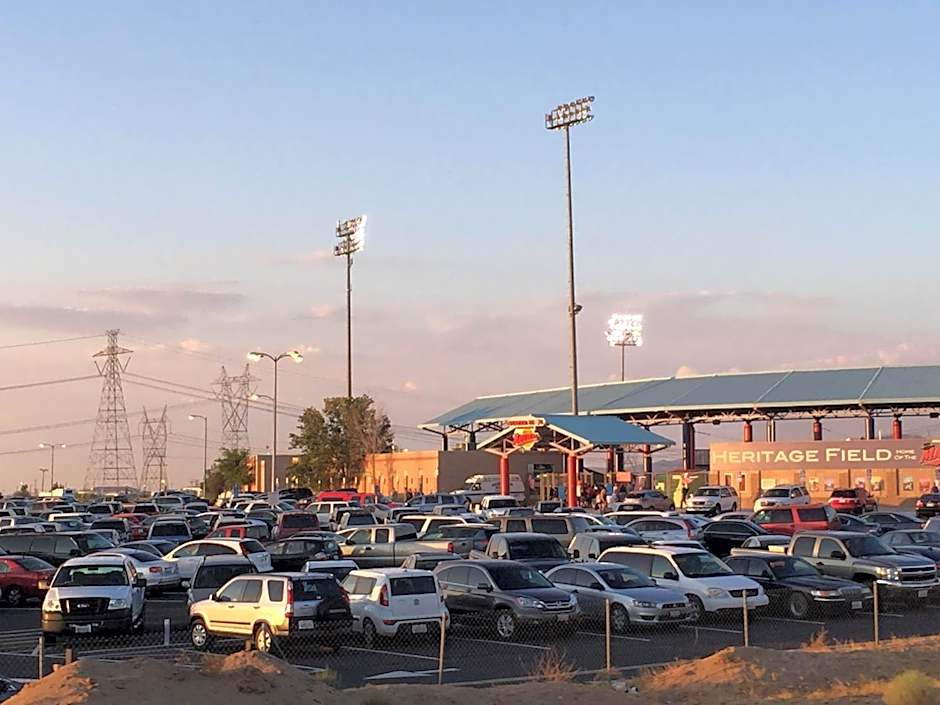 California Inn Hotel and Suites Adelanto US 395