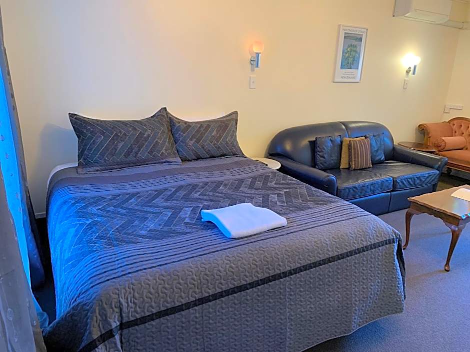 ASURE 755 Regal Court Motel