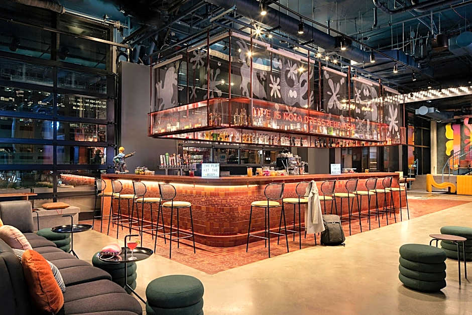 Moxy Oakland Uptown