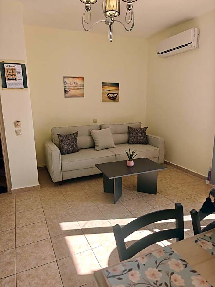 Helen's Studios & Apartments