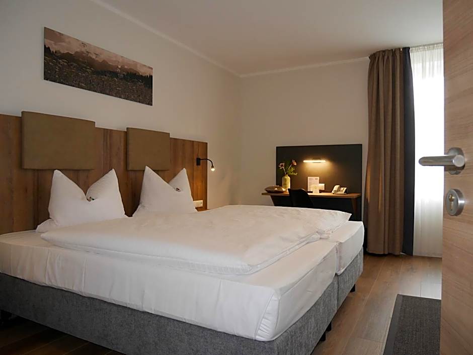 Photo 1 of 8 of 1 Double Bed or 2 Beds