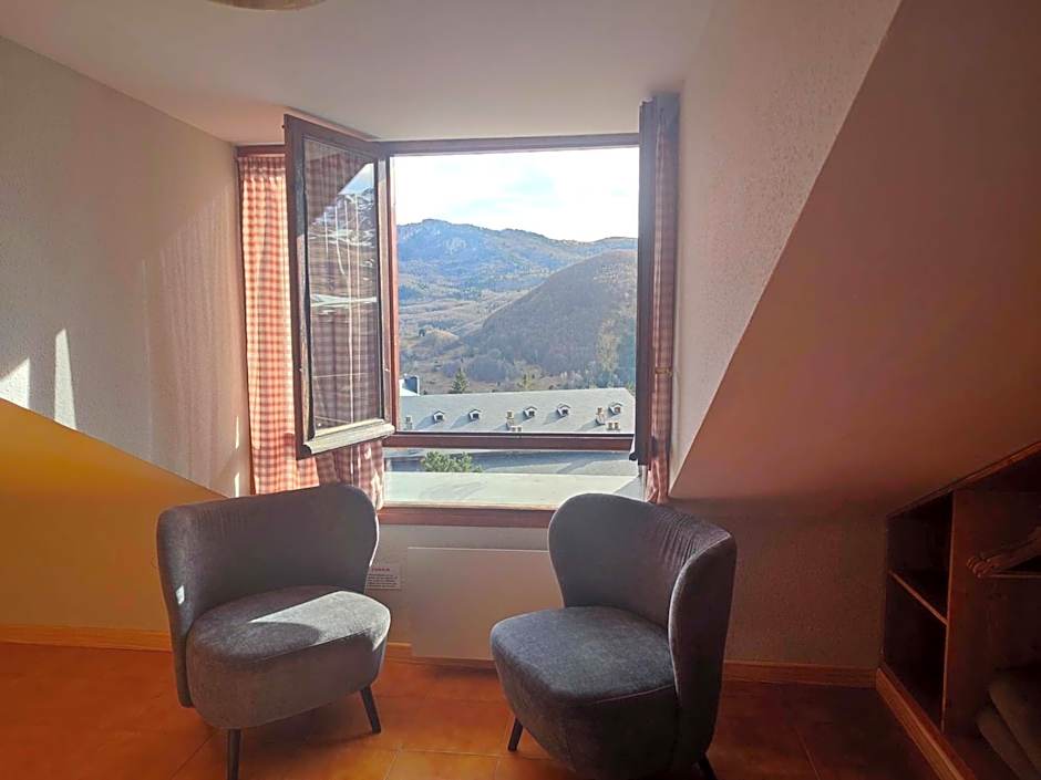 Apartamentos Midi 3000