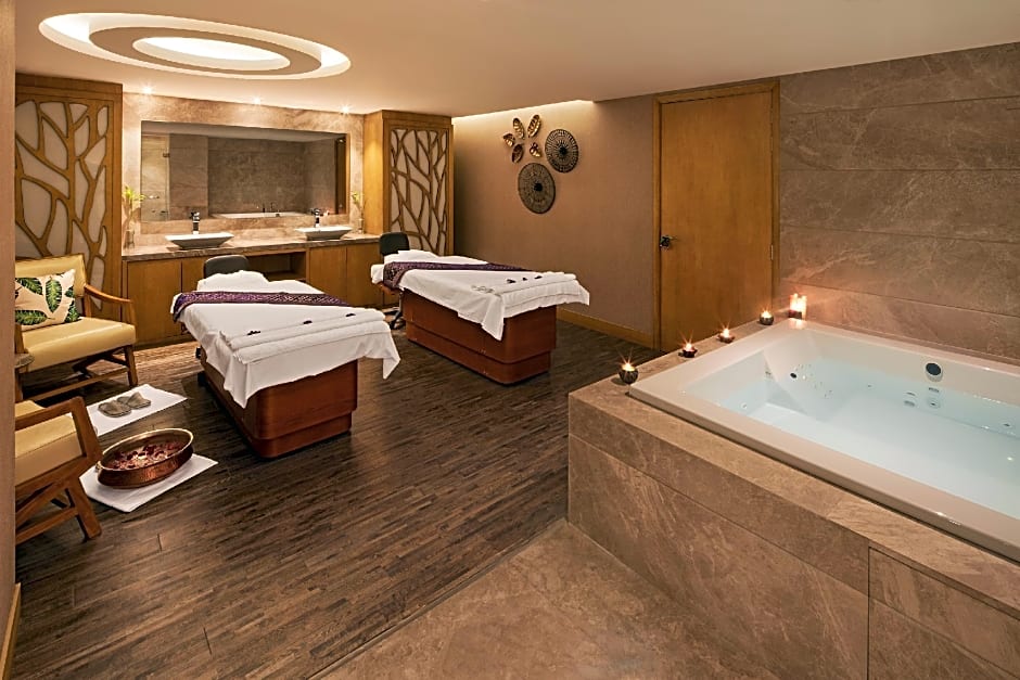 Renaissance Dhaka Gulshan Hotel