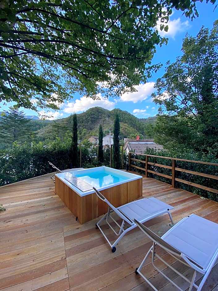 Il borgo Casteldelci