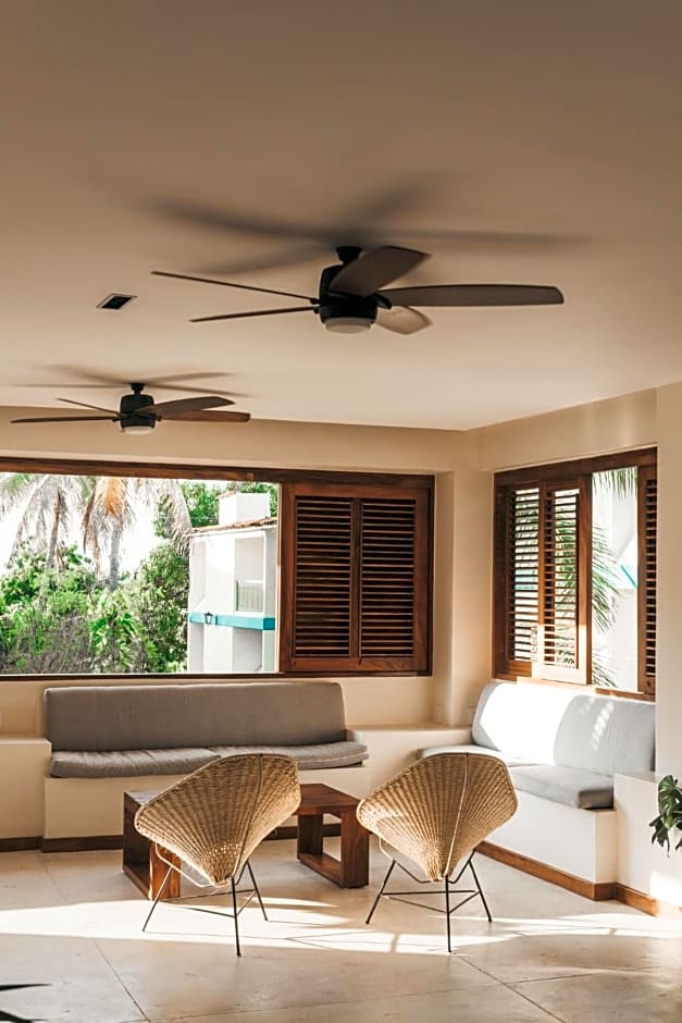 Hotel & Suites Villasol