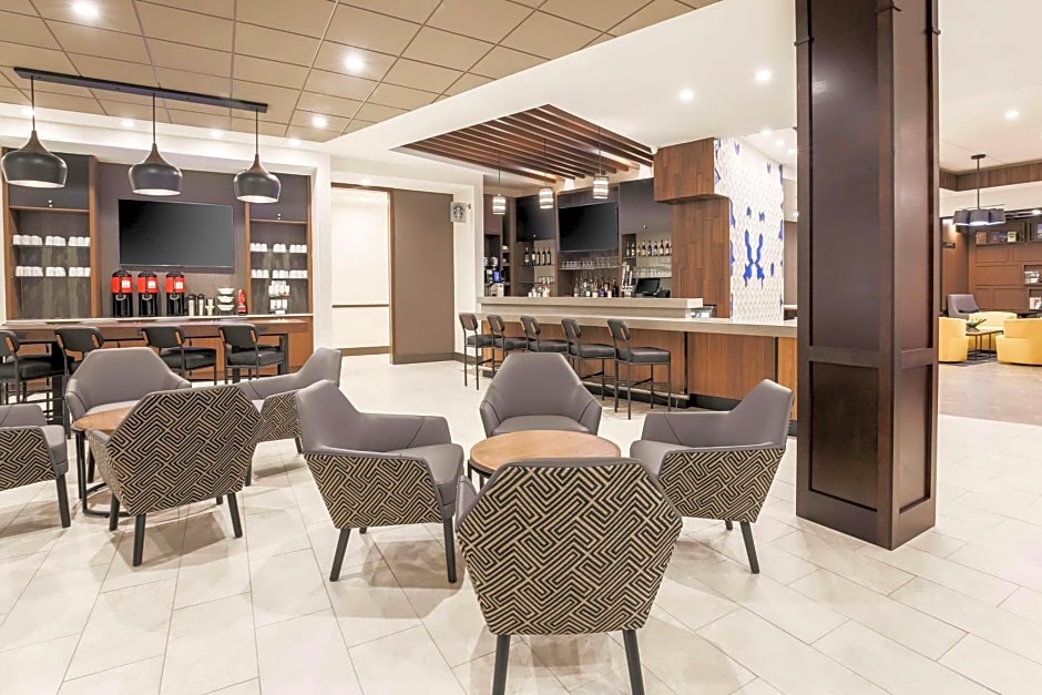 Hyatt Place Waco - South