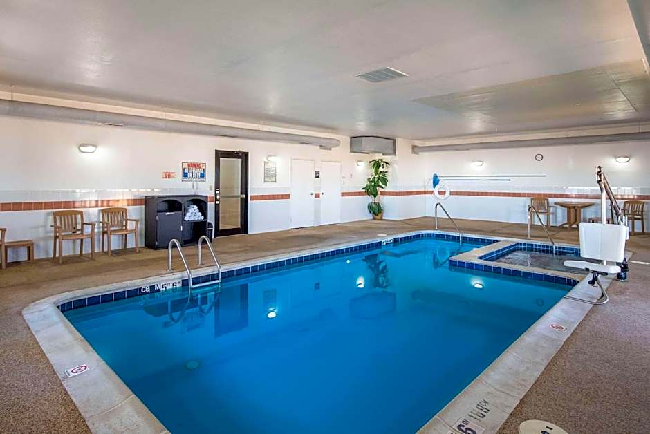 Quality Inn & Suites Pueblo West