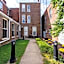 The Woodford Hotel