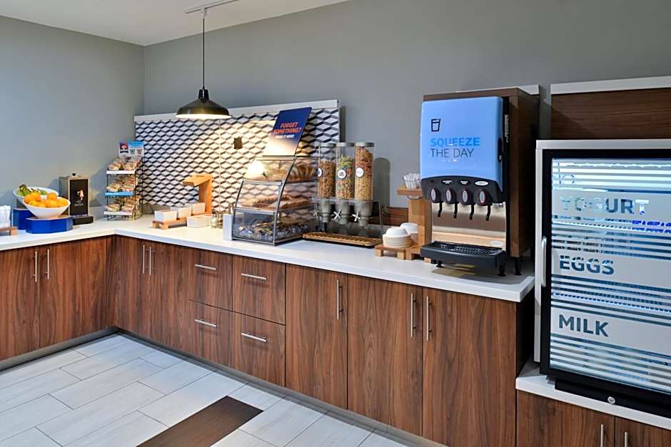 Holiday Inn Express Hotel & Suites Carthage By IHG