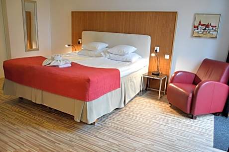 Superior King Room - Non-Smoking